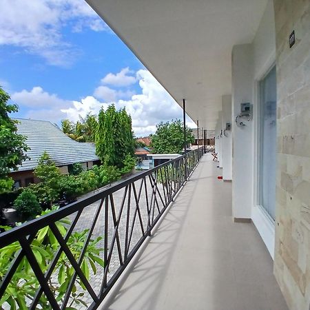 Tanjungkarang Zavana Rooms & Restaurant מראה חיצוני תמונה