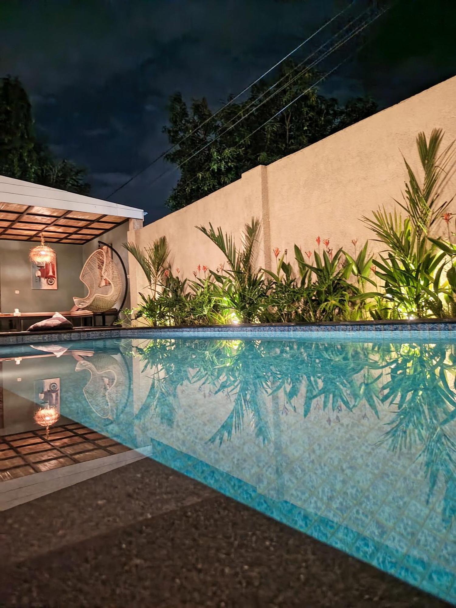 Tanjungkarang Zavana Rooms & Restaurant מראה חיצוני תמונה