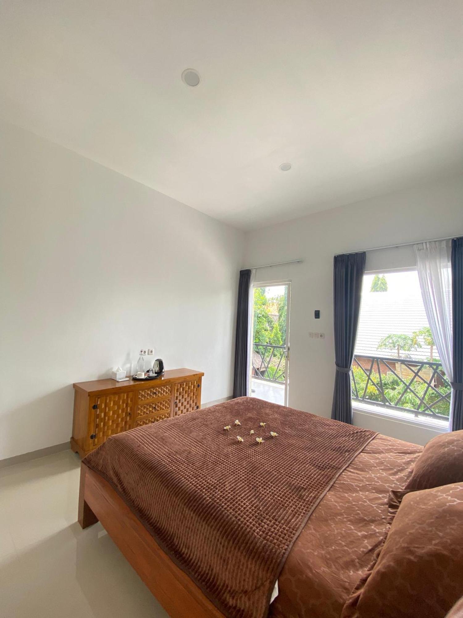Tanjungkarang Zavana Rooms & Restaurant מראה חיצוני תמונה