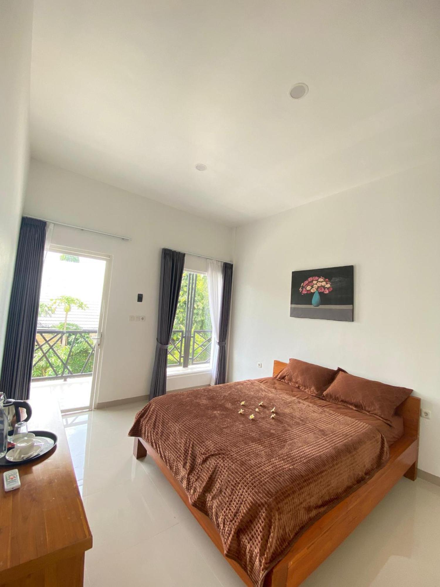 Tanjungkarang Zavana Rooms & Restaurant מראה חיצוני תמונה