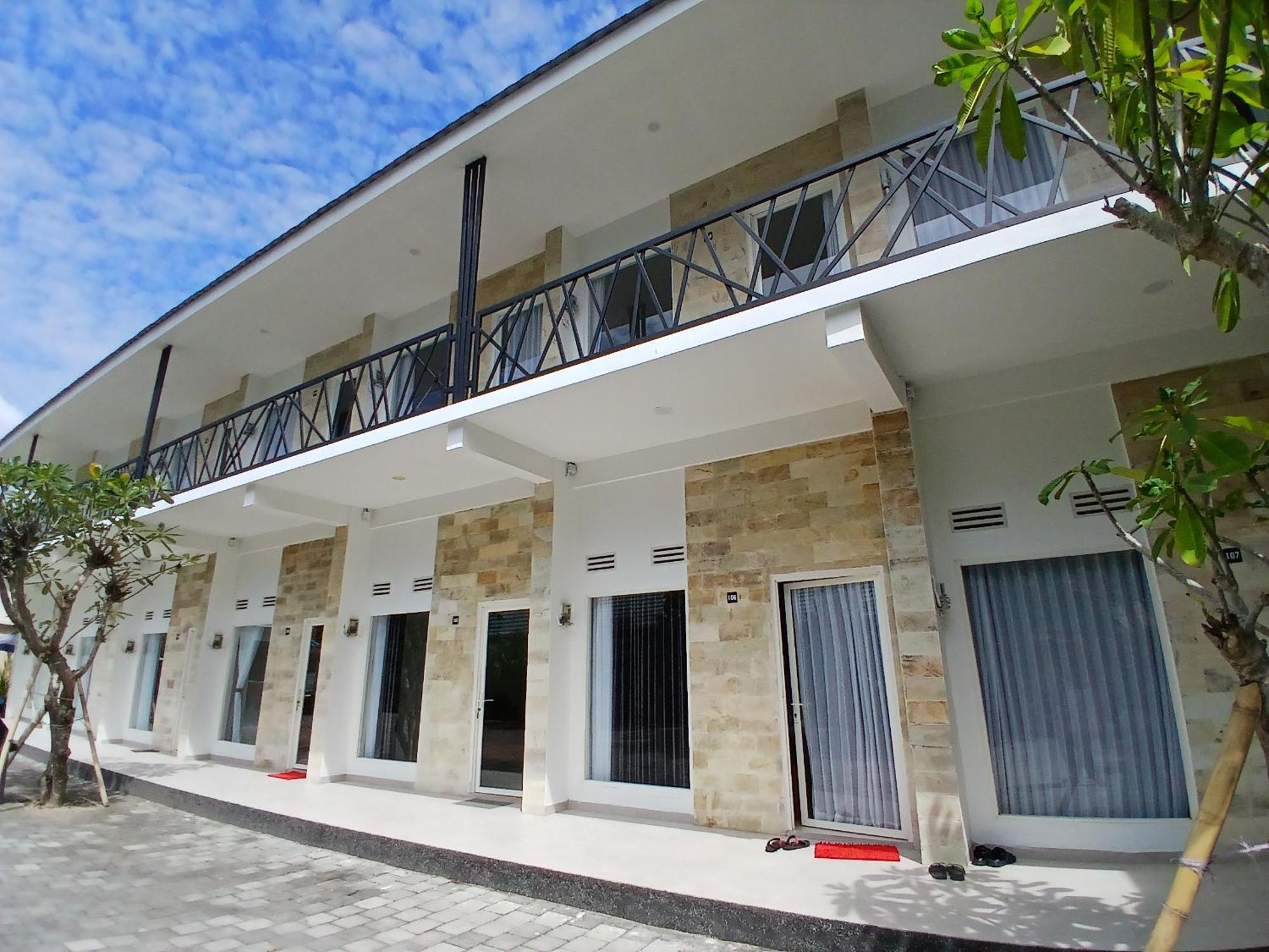 Tanjungkarang Zavana Rooms & Restaurant מראה חיצוני תמונה