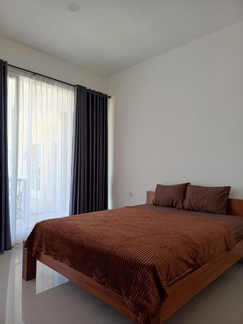 Tanjungkarang Zavana Rooms & Restaurant מראה חיצוני תמונה
