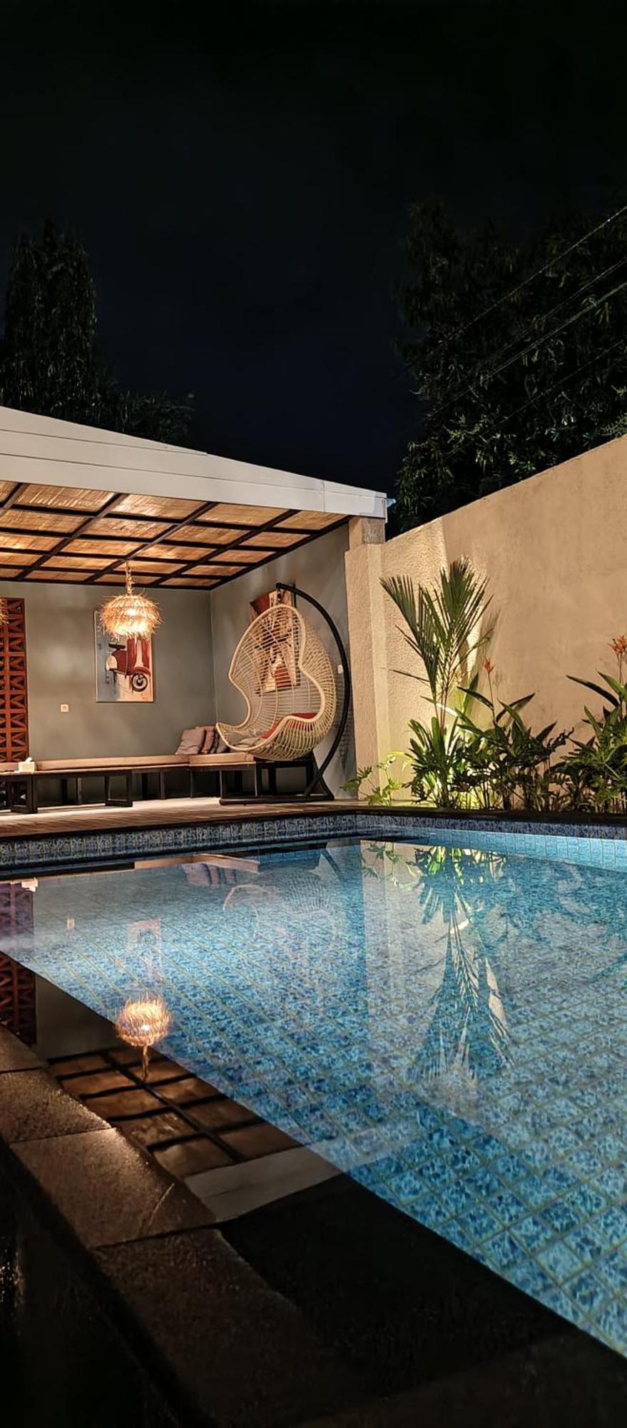 Tanjungkarang Zavana Rooms & Restaurant מראה חיצוני תמונה