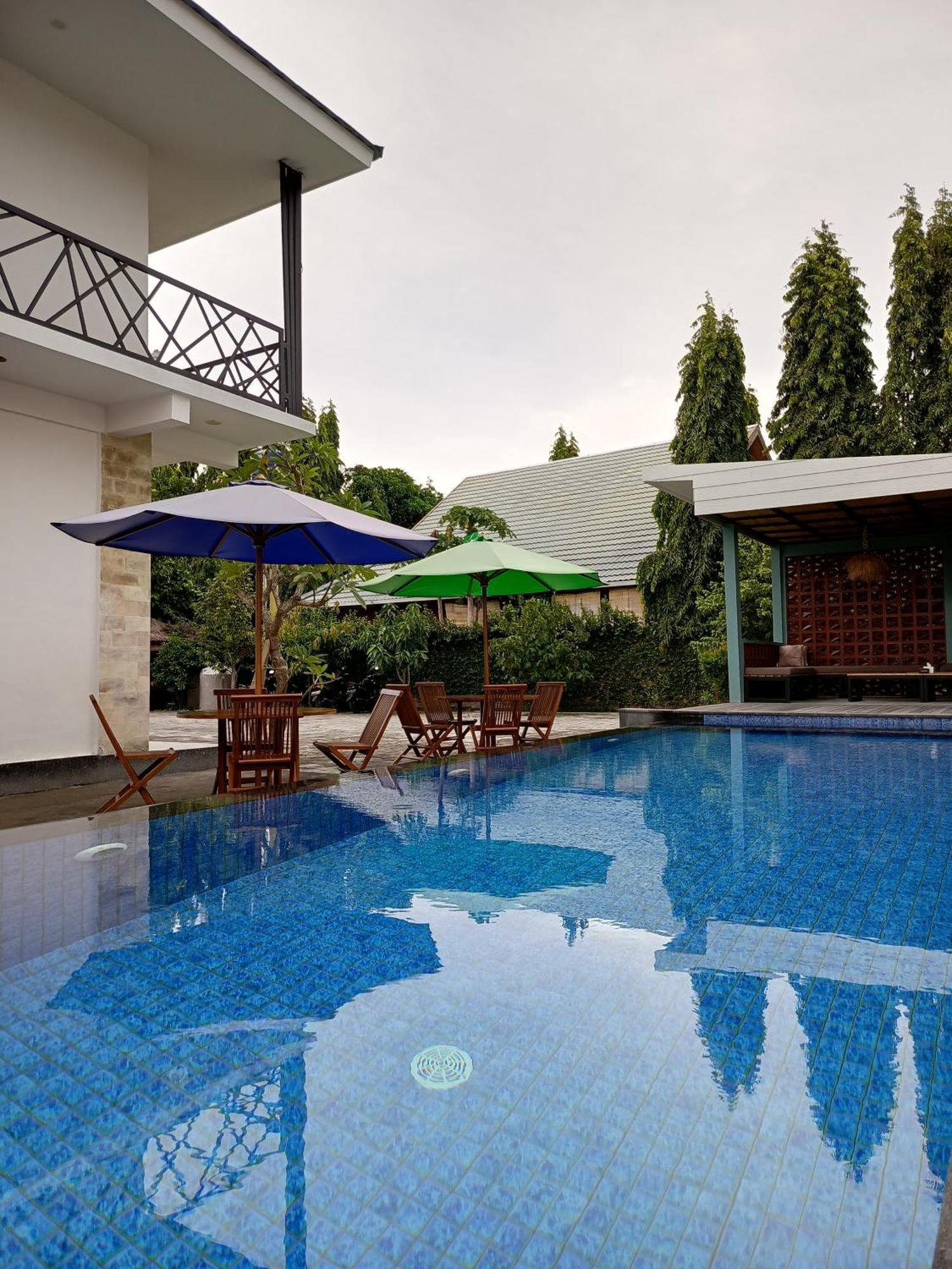 Tanjungkarang Zavana Rooms & Restaurant מראה חיצוני תמונה